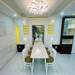 Tìm không ra căn thứ hai tại khu vực 4m x 16m 4 tầng, hxh D1 quận BT