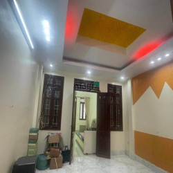 Mặt phố vỉa hè KD sầm uất phố Phú Diễn 72m MT 4,6m 4T giá 17,7 tỷ.