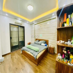 Bán nhà 5 tầng Giang Văn Minh, Ba Đình, lô góc, nhà đẹp, chỉ 6.4 tỷ.