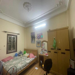 Mặt phố vỉa hè KD sầm uất phố Phú Diễn 72m MT 4,6m 4T giá 17,7 tỷ.