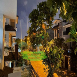 Biệt thự  Đặng Thùy Trâm Bình Thạnh, 240m2, ven sông như Thảo Điền 2