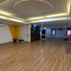 Văn phòng Văn Quán 80 m2/tầng, sàn thông như ảnh