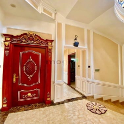 Biệt thự lâu đài triệu đô cách quận 10 chỉ 5 phút