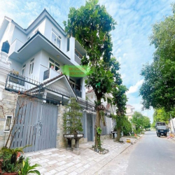 Biệt thự  Đặng Thùy Trâm Bình Thạnh, 240m2, ven sông như Thảo Điền 2