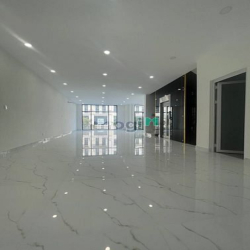 Mặt bằng kinh doanh 126m2 vinhomes quận 9 chủ 15tr