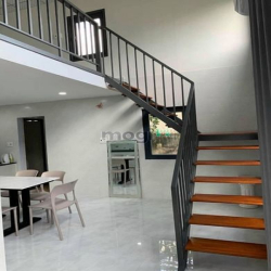 Villa mini có sân vườn 150m2 yên tĩnh thuê ở giá 11tr