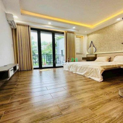 Cần bán nhà Huỳnh Văn Bánh,phú nhuận -GIÁ:2,2TỶ/45M2 ,SHR