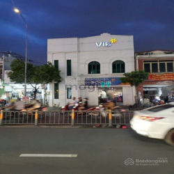 Ngô Thời Nhiệm, Q3. DT: 10x21m. 1 trệt 1 lầu. DTSD: 420m2 chỉ 65tr/th