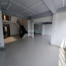 Ngô Thời Nhiệm, Q3. DT: 10x21m. 1 trệt 1 lầu. DTSD: 420m2 chỉ 65tr/th