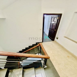 Bán nhà mặt tiền Tân Phú đường 20m 100m2 4 tầng chỉ 16.x tỷ thương lượ