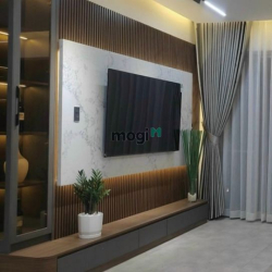 Bán gấp căn hộ sân vườn Happy Valley -Phú Mỹ Hưng 135m 3pn giá 7.3 tỷ