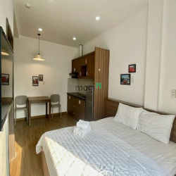 Căn hộ cho thuê đầy đủ nội thất gần Cầu Kiệu