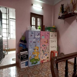 Cần bán gấp CH tập thể Tân Mai giá 900 triệu, 50m2, NT cơ bản