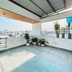 Chủ nhà để lại căn đ.Huỳnh Văn Bánh, p.13, q.Phú Nhuận 62.5m2/3tỷ6 SHR