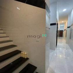 Nhà đẹp HXH Nguyễn Ảnh Thủ 106m2 rộng 4.5m TN 30triệu gần chợ 7.4 tỷ