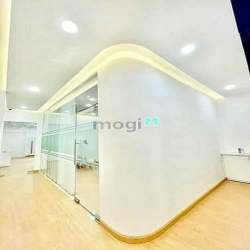 Nhà Mặt Tiền Cao Thắng Quận 3, Cho Thuê 7 Tầng Thang Máy, PCCC Đầy Đủ
