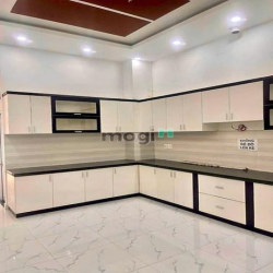 Nhà 3 lầu 4 phòng ngủ 5wc- Đường Tỉnh Lộ 10