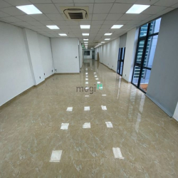 Văn Phòng 150m2 - trống suốt đường Nguyễn Thị Minh Khai - khutrung tâm