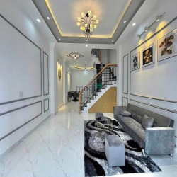 BÁN GẤP nhà 89 Nguyễn Thượng Hiền,P5,Bình Thạnh, 4 tỷ9,70m2 , sổ sạch
