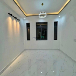 BÁN GẤP nhà 89 Nguyễn Thượng Hiền,P5,Bình Thạnh, 4 tỷ9,70m2 , sổ sạch