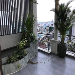 Gấp đi định cư! Hẻm 6m Nguyễn Hữu Cảnh Bình Thạnh 140m2 4 tầng 14,48tỷ