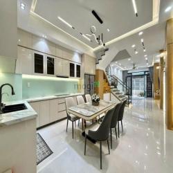 Bán nhà hẻm 4m đường Quang Trung, P.10, 4,6 x 15, 3 lầu giá 7.9 tỷ tl