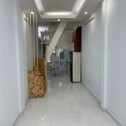 Bán Nhà Nguyễn Thượng Hiền Diện Tích 45M2 Giá 6 Tỷ.