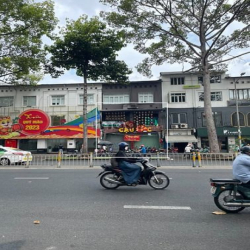 Cho thuê nhà 60-62 Trần Hưng Đạo, Quận 1 - MT 8m