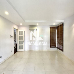 Villa  400M2 SÂN VƯỜN HỒ BƠI Đường Nguyễn Văn Hưởng , P.Thảo Điền