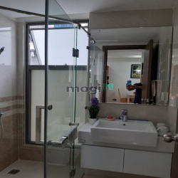 Cho thuê căn 2PN Saigon Royal Quận 4 full nội thất giá 18 triệu/tháng