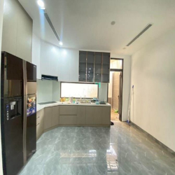 Bán Nhà Hẻm Xe Hơi Siêu Đẹp, Quang Trung, 110m2, 4 Tầng, Hiệp Phú, Q9