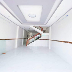 Bán Gấp Nhà Mới 1 Trệt 1 Lầu Ngay dự án Lavender City, Thổ Cư 100% SHR