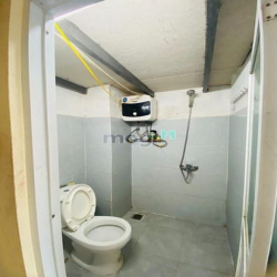 Bán tòa Căn hộ khu Phan Đăng Lưu doanh thu 50tr 1mb + 15 phòng 13,5 tỷ
