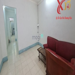 Chủ giảm 300tr! Nhà Hẻm Xe Hơi ngay vòng xoay Biên Hùng, 3 phòng ngủ