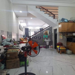 CC Bán nhà HXH Nguyễn Văn Khối, P11, GV, 4 x 18m, giá: 6.8 tỷ TL