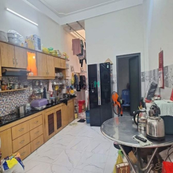 CC Bán nhà HXH Nguyễn Văn Khối, P11, GV, 4 x 18m, giá: 6.8 tỷ TL