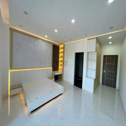 Nhà 3 lầu mặt tiền Lý Thái Tổ, KDC Hưng Phú, Q.Cái Răng, Cần Thơ