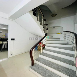 ÔTô 7 Chỗ Đỗ Trong Nhà- TRẦN HƯNG ĐẠO- Q.1- 4mX21m- 5 Tầng Vuông Vức