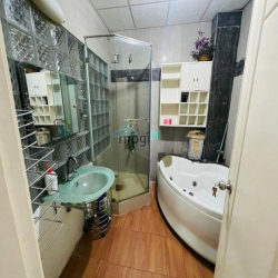 ÔTô 7 Chỗ Đỗ Trong Nhà- TRẦN HƯNG ĐẠO- Q.1- 4mX21m- 5 Tầng Vuông Vức