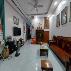 BIỆT THỰ SÂN VƯỜN - Nguyễn Văn Quá- HXH - 120m2(6 x 20)- 2 tầng BTCT