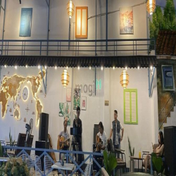 Cho thuê mặt bằng kinh doanh góc 2 mặt tiền Nguyễn Thị Định Quận 2