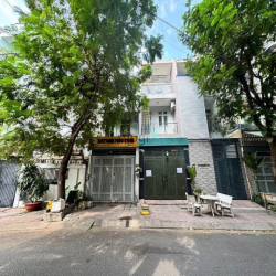 Bán nhà Đặng Thùy Trâm 4,5x16m ngay ĐH Văn Lang - giá 8,7 tỷ TL