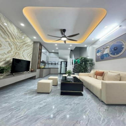Quan Nhân Nhà Đẹp Ở Ngay 30m/5 tầng chỉ 5.7 tỷ.
