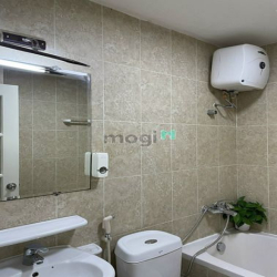 Bán căn hộ Sky Garden 2 , PMH , Q7, dt:81m2, 3PN,2WC nhà đẹp , lầu cao