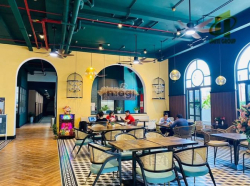 Căn hộ cao cấp- Hồ bơi-Nhà hàng, bãi ô tô, gần Crescent mall, TDT,RMIT