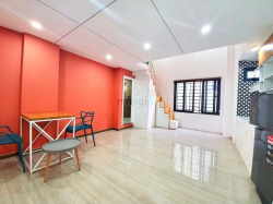 Căn hộ cao cấp- Hồ bơi-Nhà hàng, bãi ô tô, gần Crescent mall, TDT,RMIT