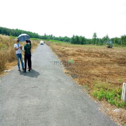 2220m2 ngang 25m, 2 mặt tiền, đường nhựa tới đất ,cách Quốc Lộ 51 3km