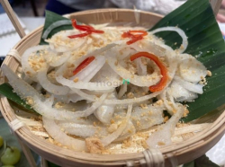Cần sang quán ăn vị trí đẹp đường Song Hành Q2. Giá sang 2 tỷ VND.