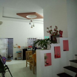 Chạy thận bán gấp nhà 1T1L 51m2 Vườn Chuối Q3 910tr ngay chợ
