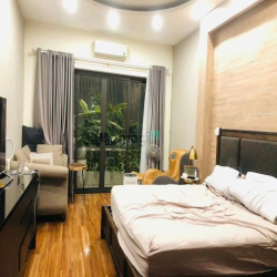 Mặt phố Ba Đình vỉa hè rộng 2 thoáng KD đỉnh 54m 5 tầng 17,7 tỷ